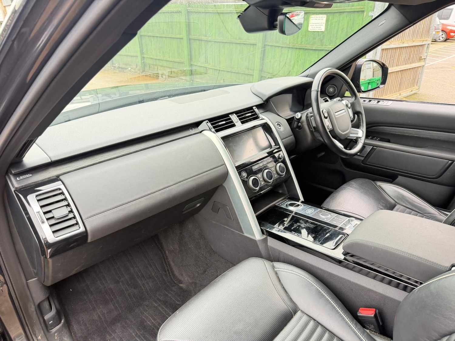 Used Land Rover Discovery 2020 for sale - 77993280: Photo 16