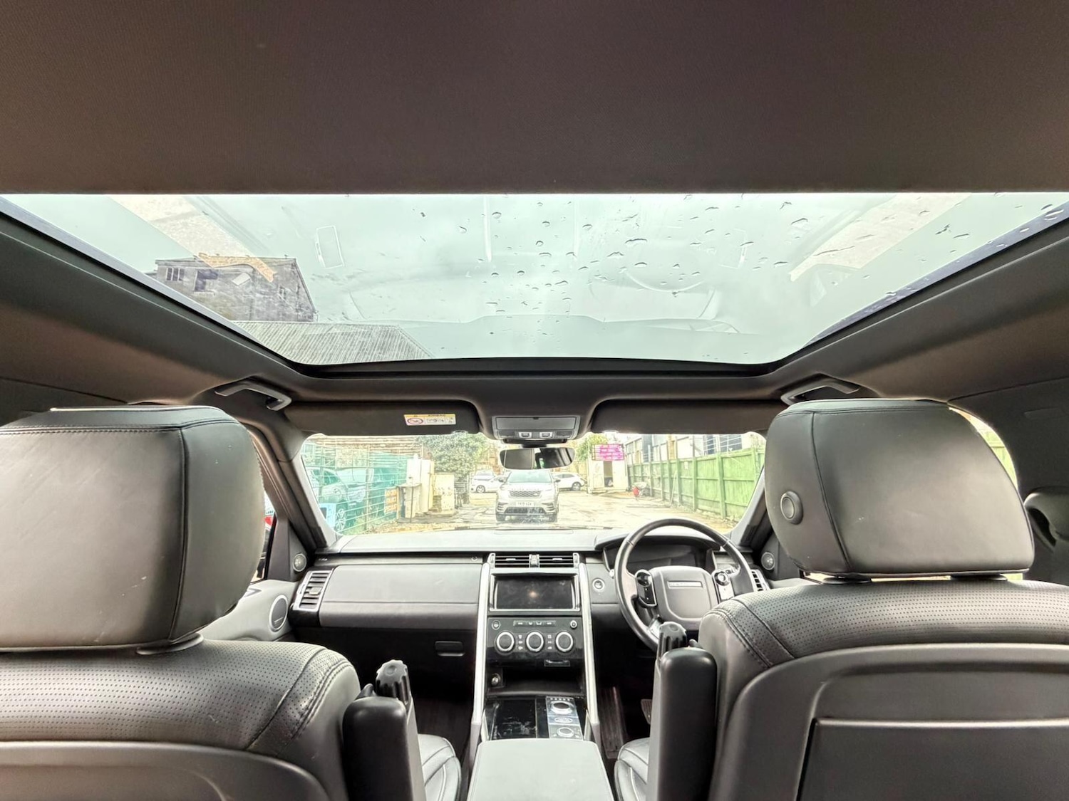 Used Land Rover Discovery 2020 for sale - 77993280: Photo 2