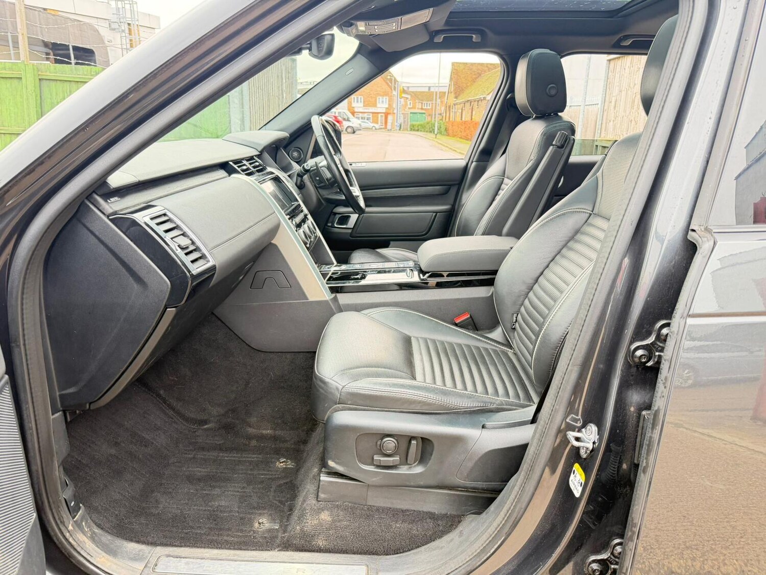 Used Land Rover Discovery 2020 for sale - 77993280: Photo 26