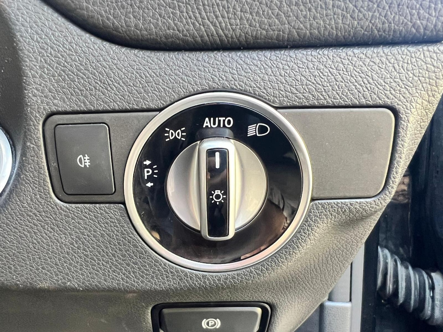 Used Mercedes-Benz CLA 2018 for sale - 76398098: Photo 12