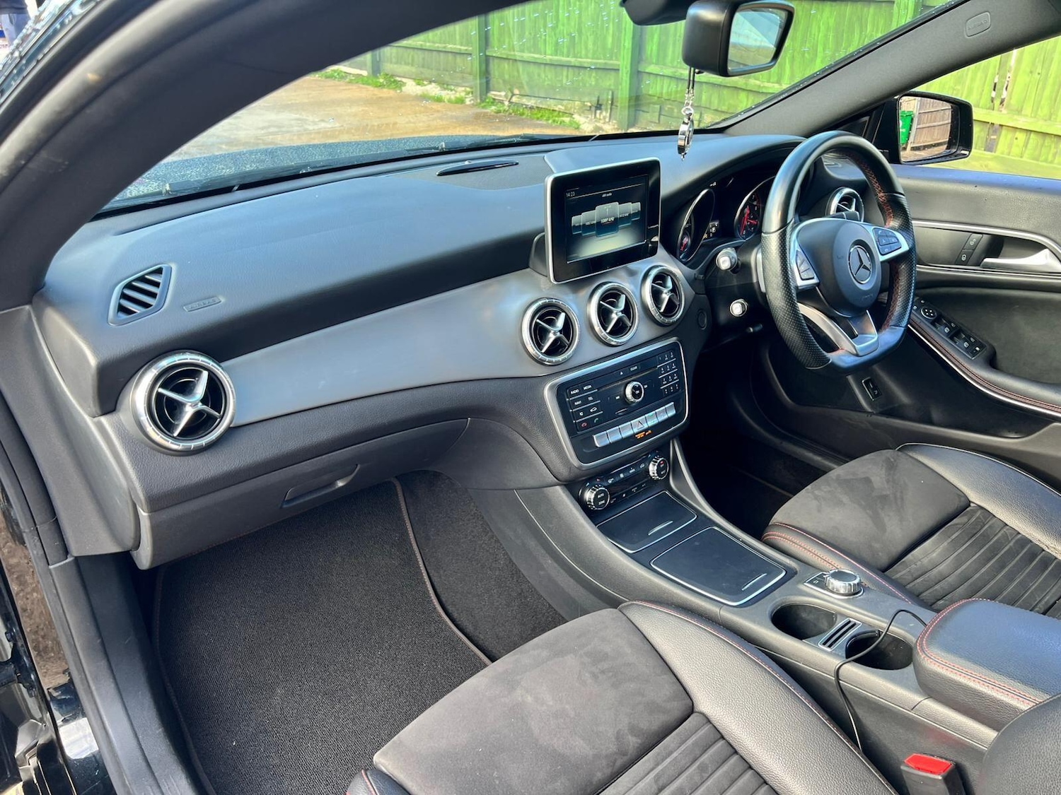 Used Mercedes-Benz CLA 2018 for sale - 76398098: Photo 24