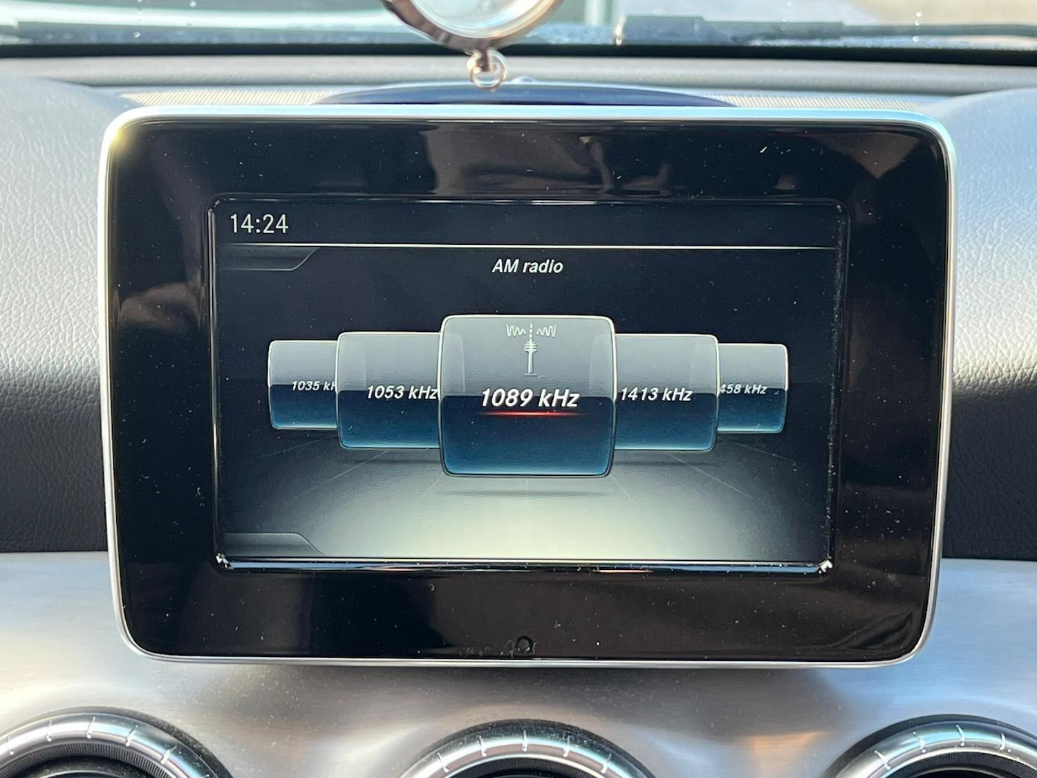 Used Mercedes-Benz CLA 2018 for sale - 76398098: Photo 30