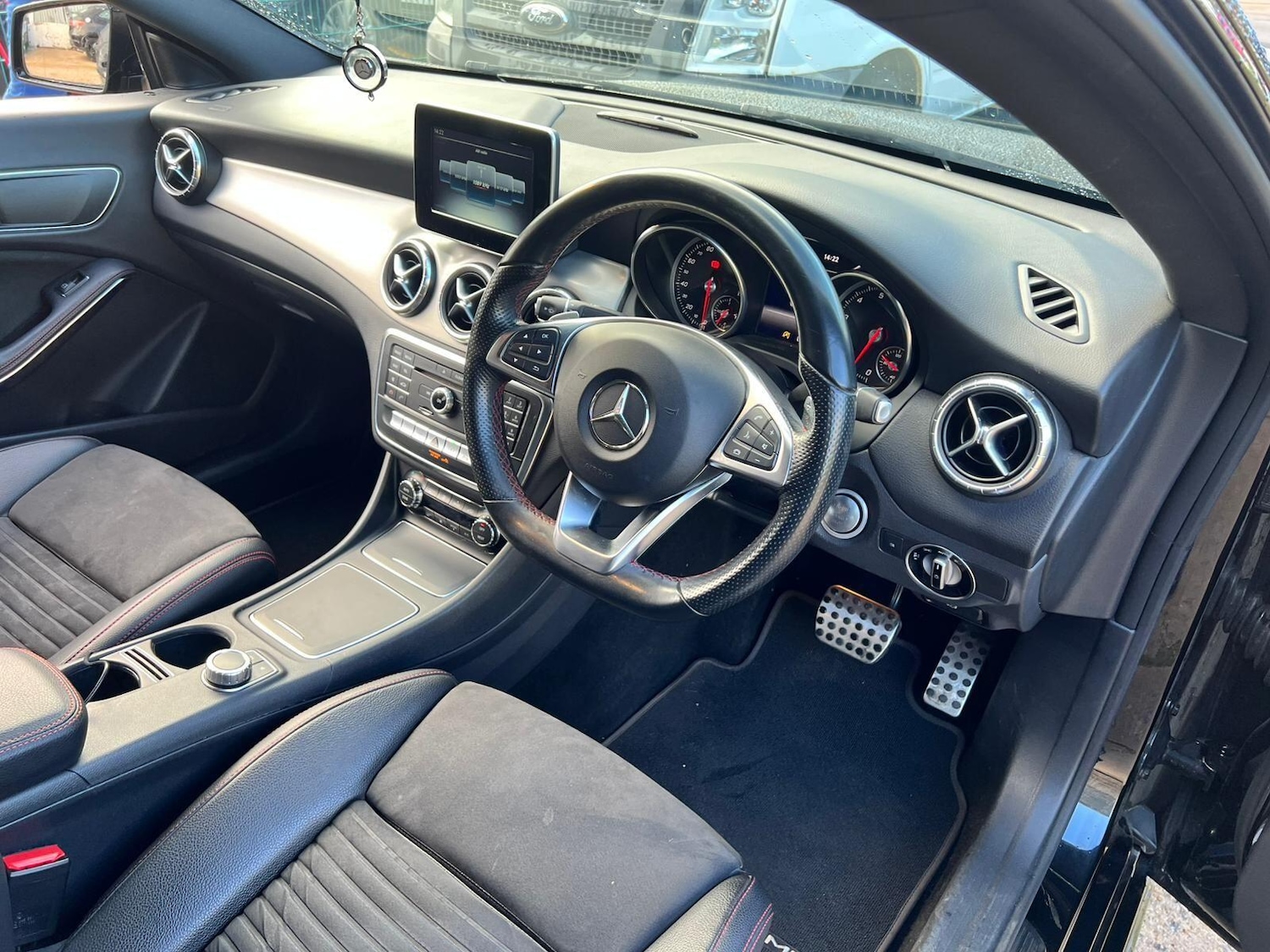 Used Mercedes-Benz CLA 2018 for sale - 76398098: Photo 7