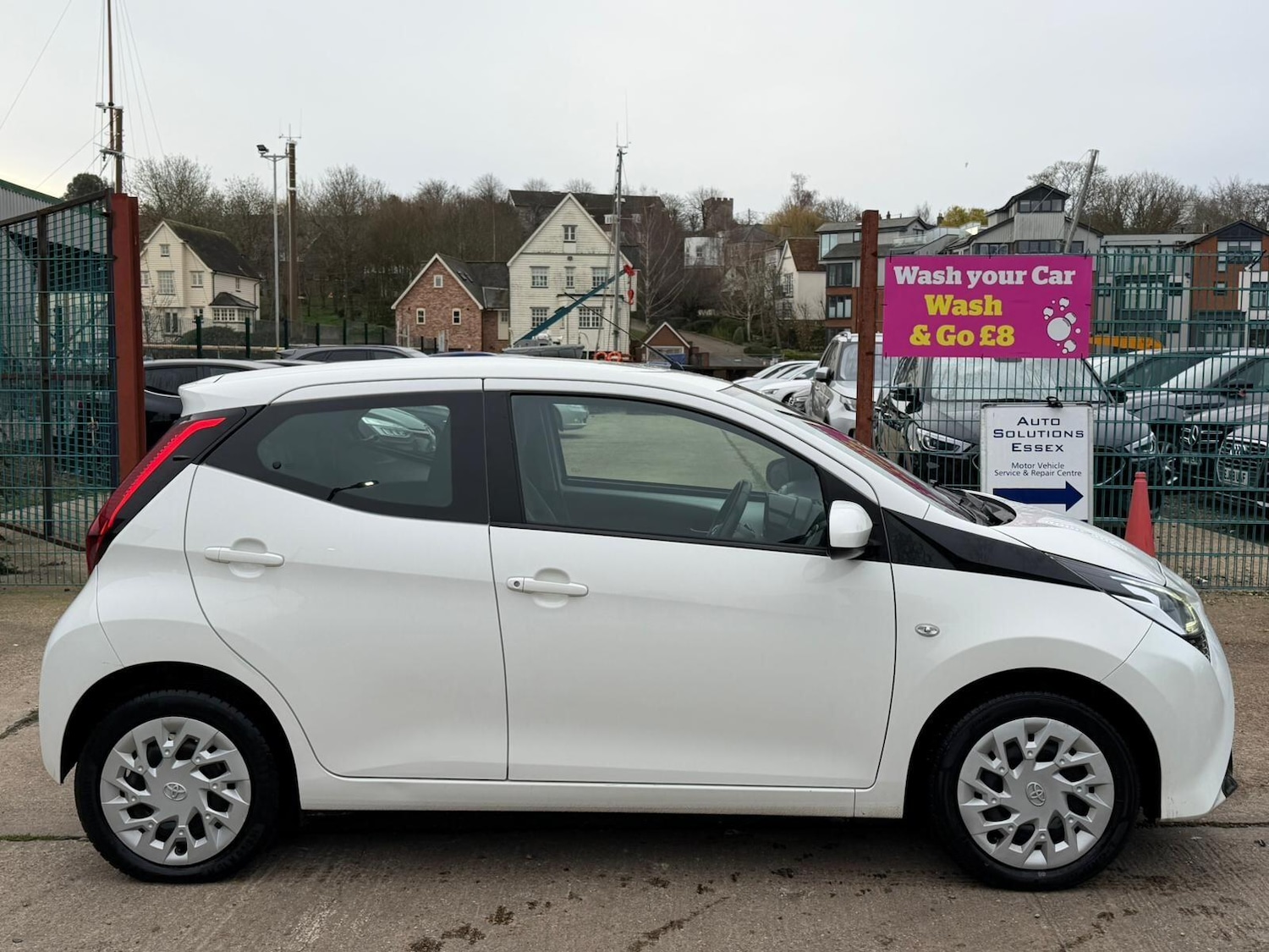 Used Toyota AYGO 2021 for sale - 76975713: Photo 2