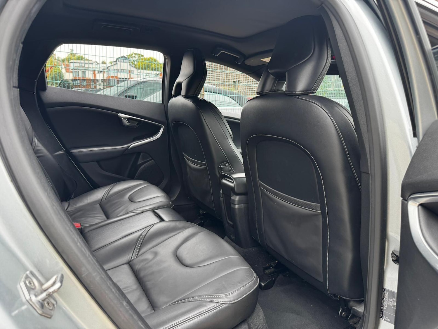Used Volvo V40 for sale - 76138158: Photo 18