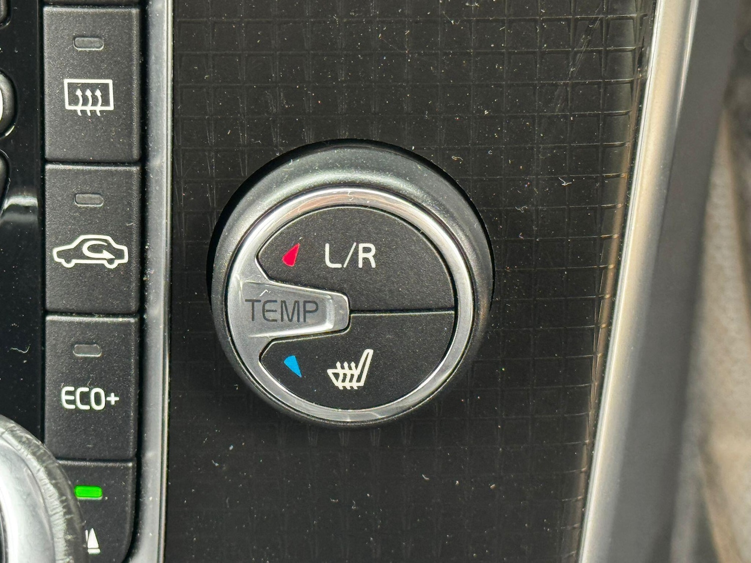 Used Volvo V40 for sale - 76138158: Photo 30