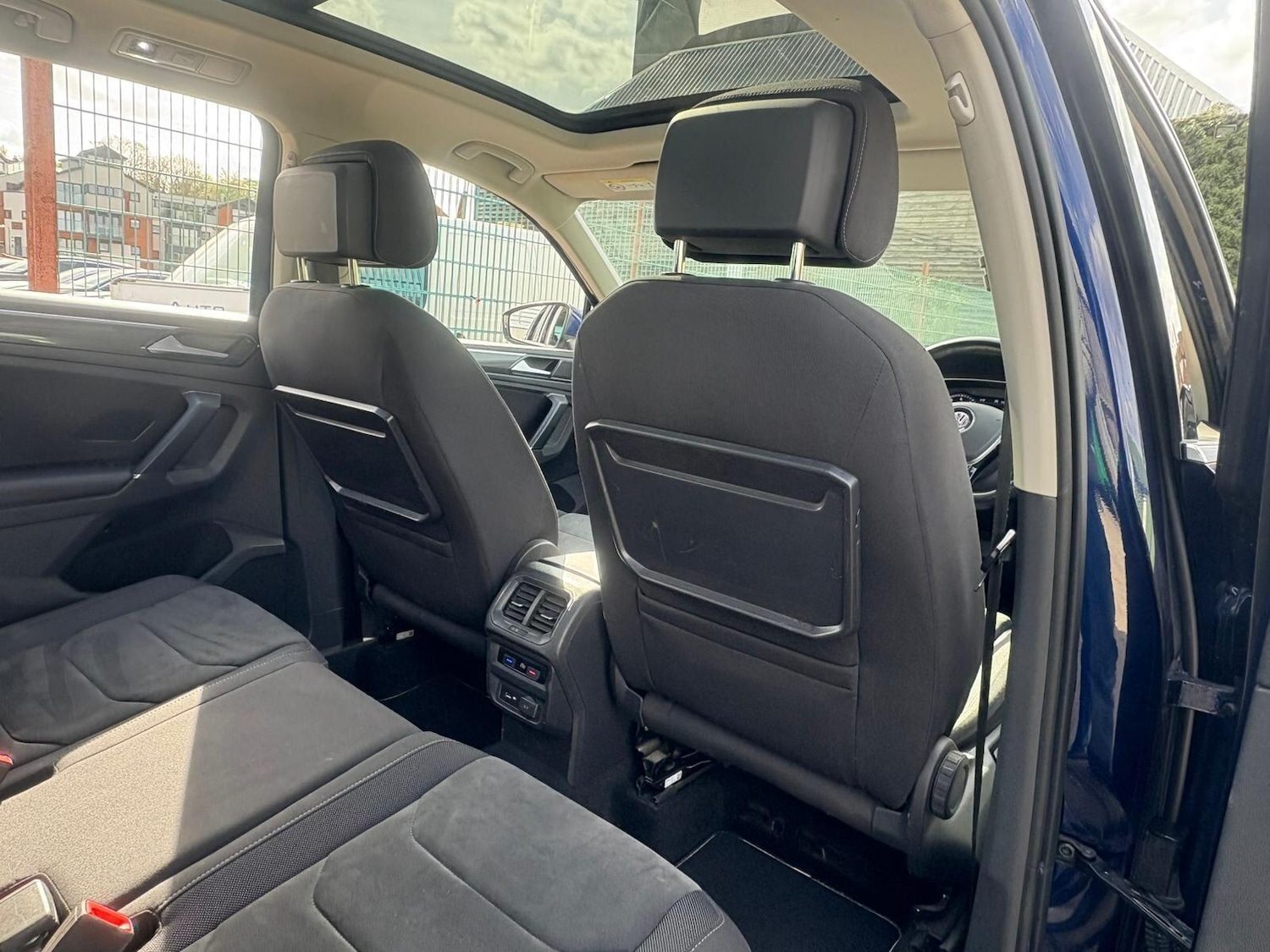 Used Volkswagen Tiguan 2018 for sale - 78205431: Photo 18