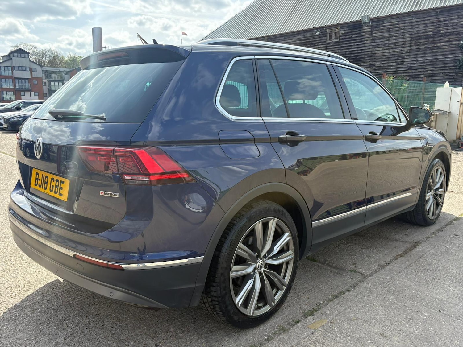 Used Volkswagen Tiguan 2018 for sale - 78205431: Photo 5