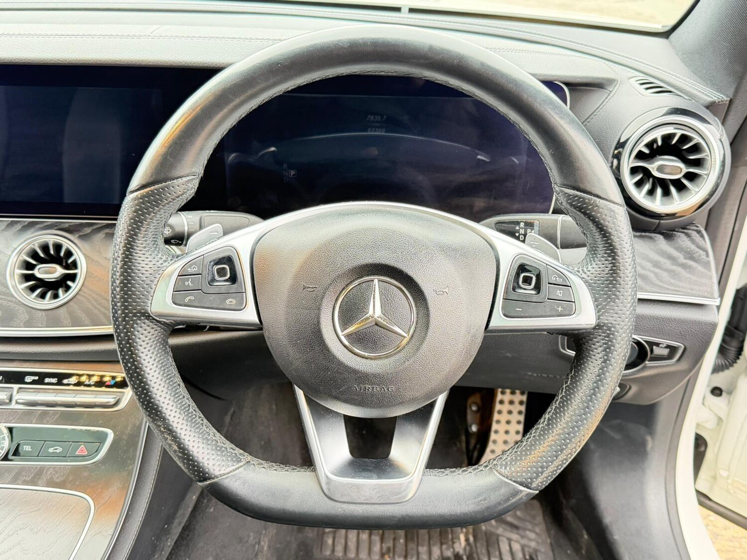 Used Mercedes-Benz E Class 2018 for sale - 77496734: Photo 12