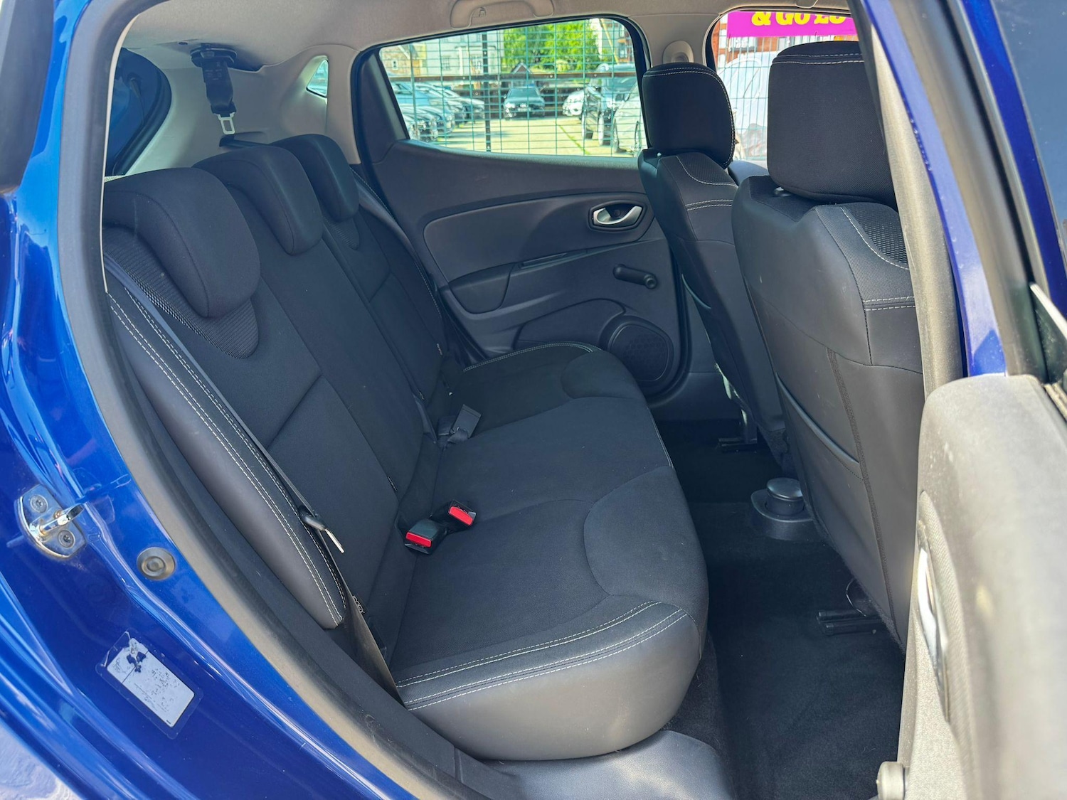 Used Renault Clio 2019 for sale - 76993090: Photo 24