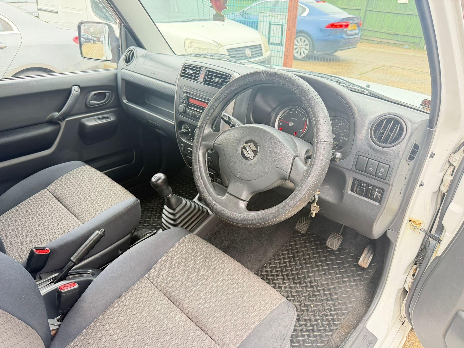 Used Suzuki Jimny 2012 for sale - 77926249: Photo 10