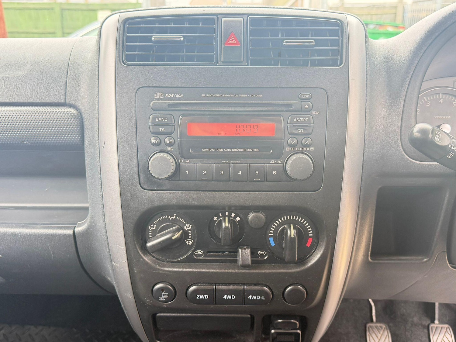 Used Suzuki Jimny 2012 for sale - 77926249: Photo 18