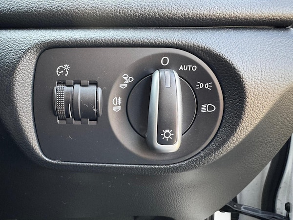 Used Audi Q3 2017 for sale - 74945444: Photo 6