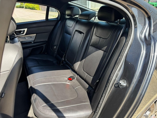 Used Jaguar XF 2015 for sale - 75552183: Photo 19