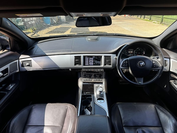 Used Jaguar XF 2015 for sale - 75552183: Photo 24