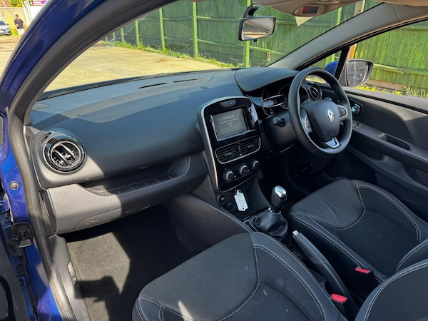 Used Renault Clio 2019 for sale - 74653397: Photo 16