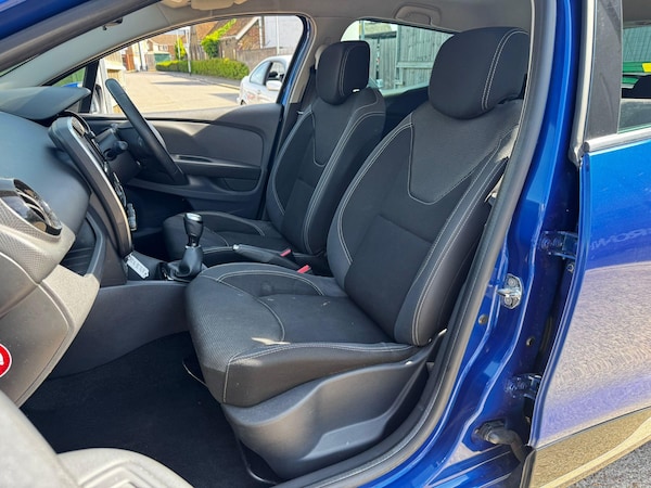 Used Renault Clio 2019 for sale - 74653397: Photo 17