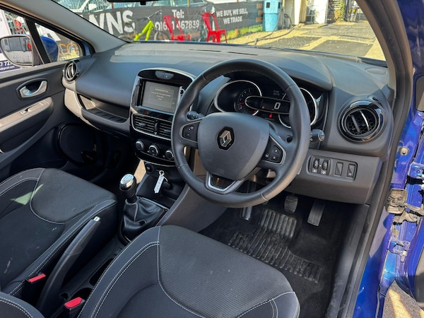 Used Renault Clio 2019 for sale - 74653397: Photo 25