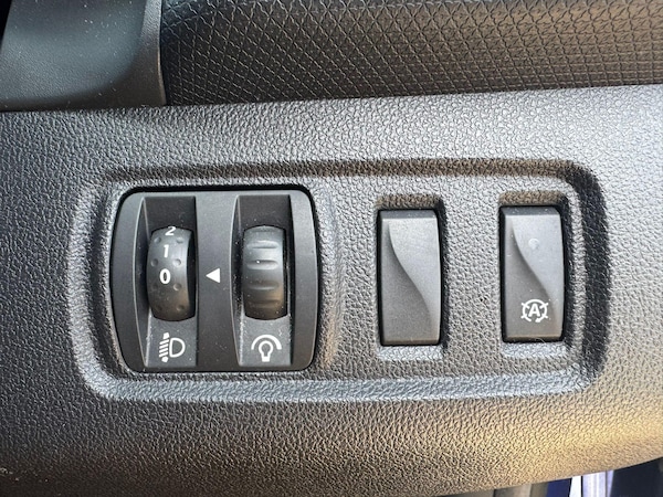 Used Renault Clio 2019 for sale - 74653397: Photo 4