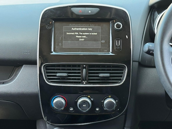Used Renault Clio 2019 for sale - 74653397: Photo 7