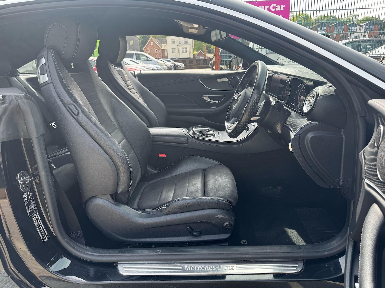 Used Mercedes-Benz E Class 2017 for sale - 76988827: Photo 25