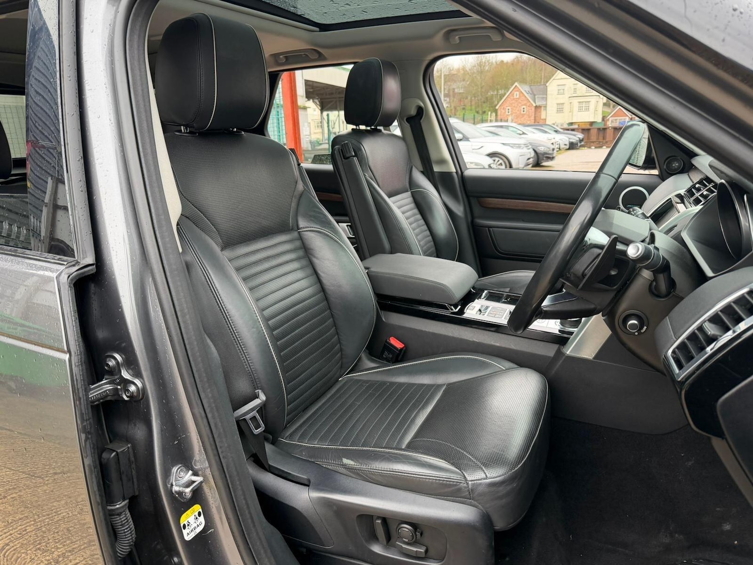 Used Land Rover Discovery 2017 for sale - 77305139: Photo 18