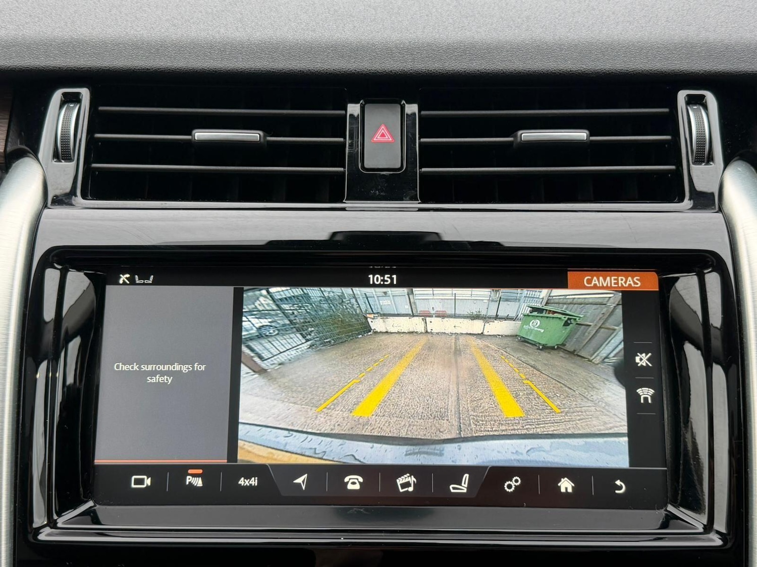 Used Land Rover Discovery 2017 for sale - 77305139: Photo 7