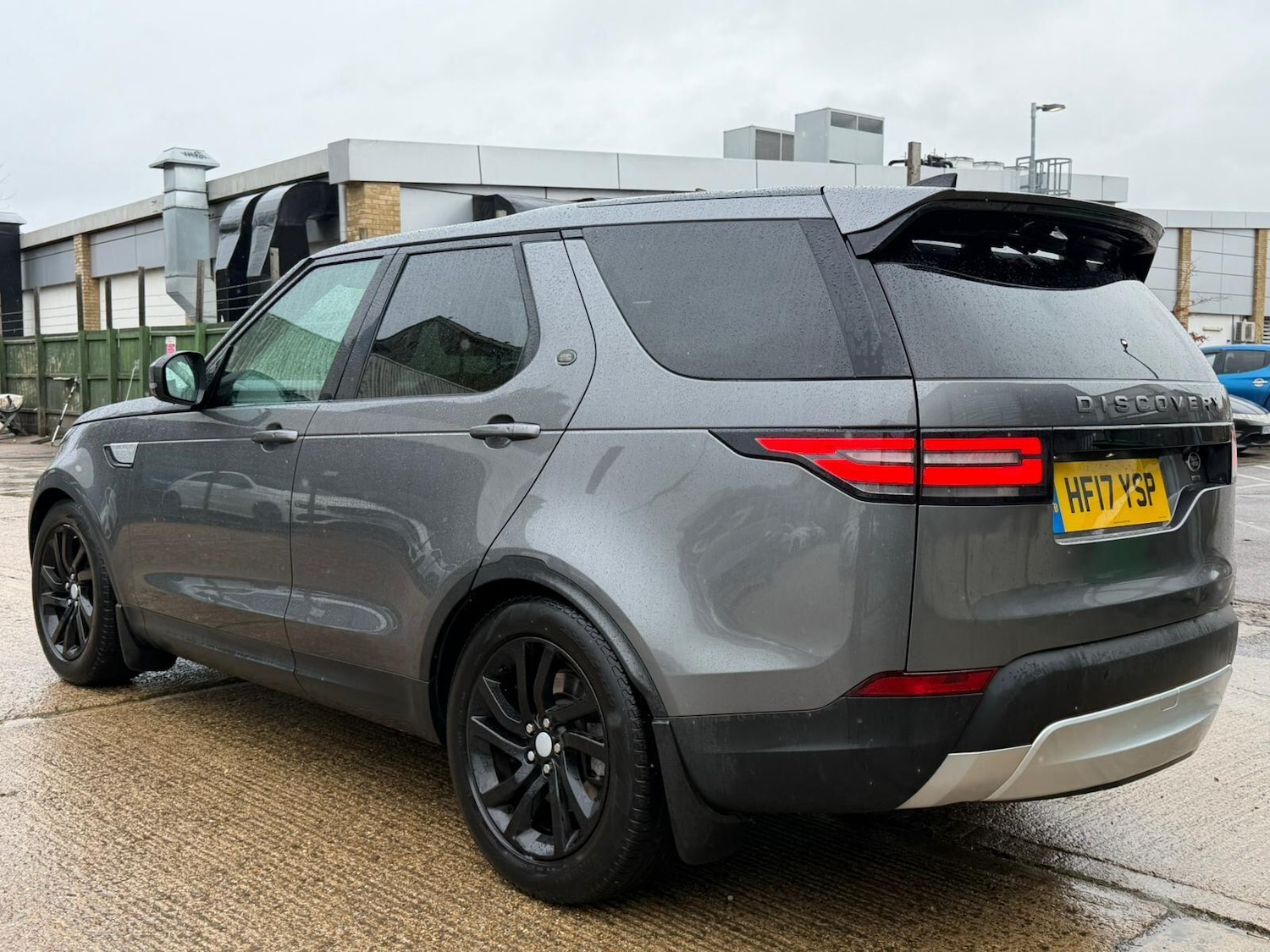 Used Land Rover Discovery 2017 for sale - 77305139: Photo 8