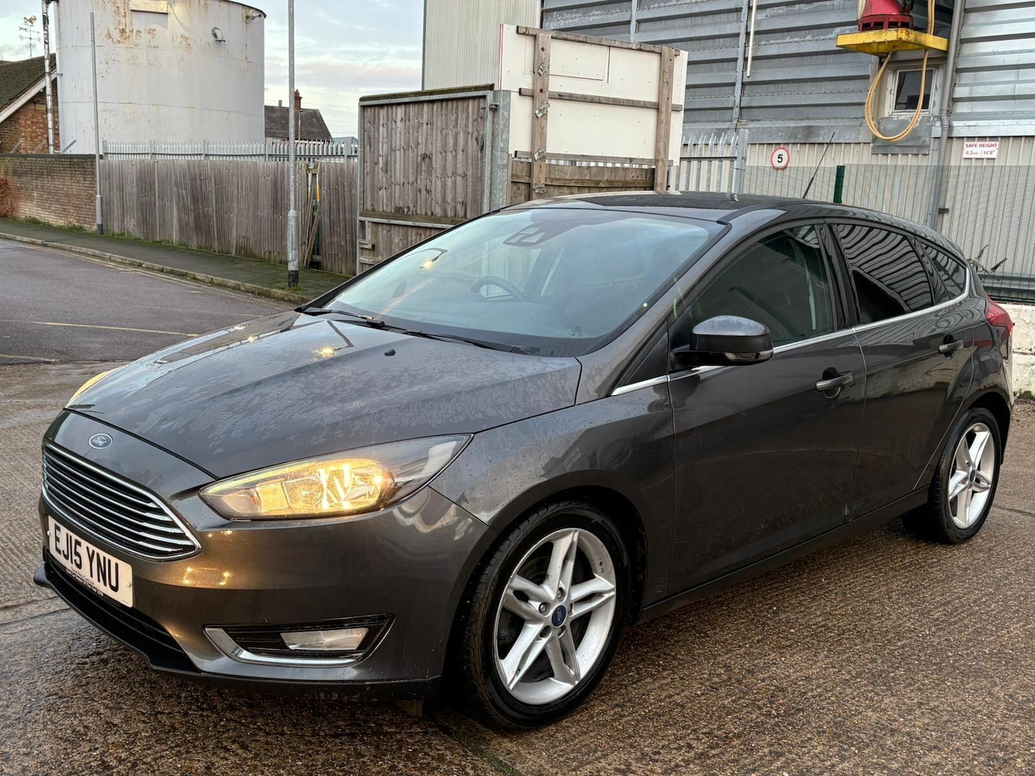 Used Ford Focus 2015 for sale - 78007899: Photo 11