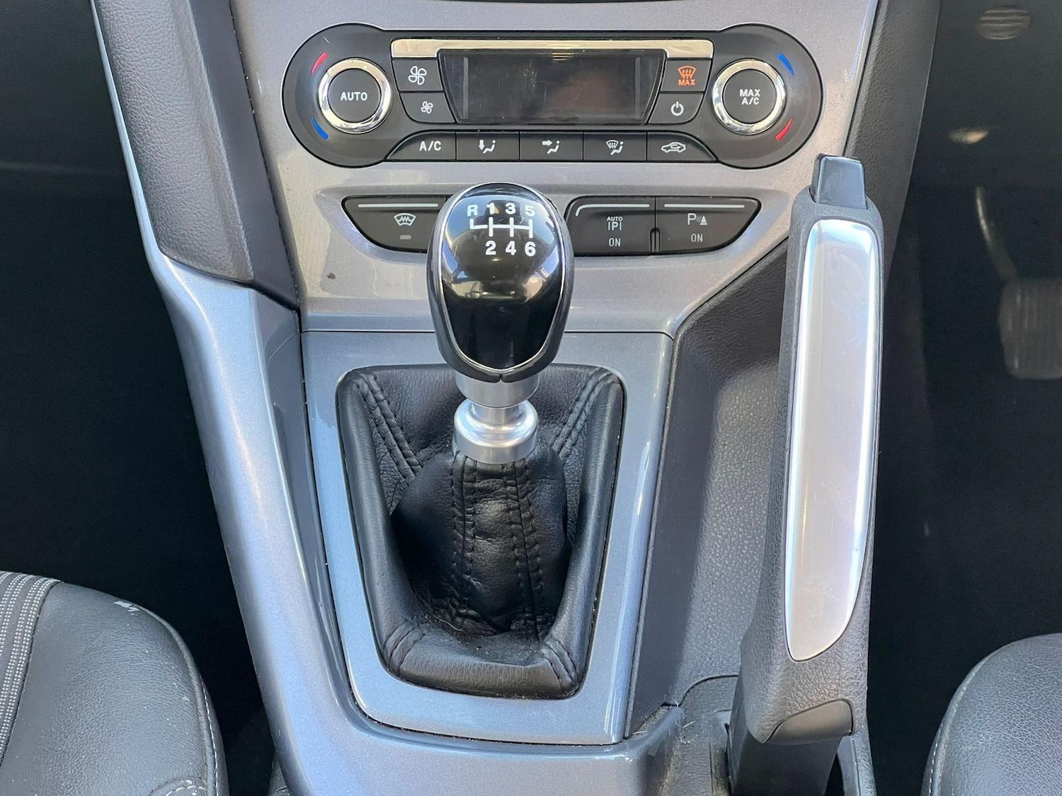 Used Ford Focus 2012 for sale - 77029624: Photo 12