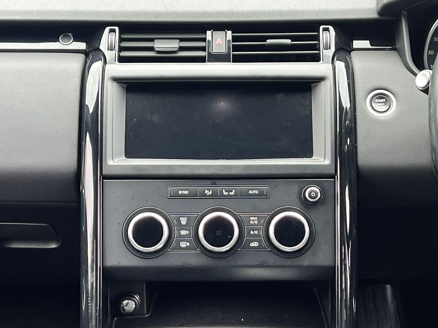 Used Land Rover Discovery 2018 for sale - 76433291: Photo 26