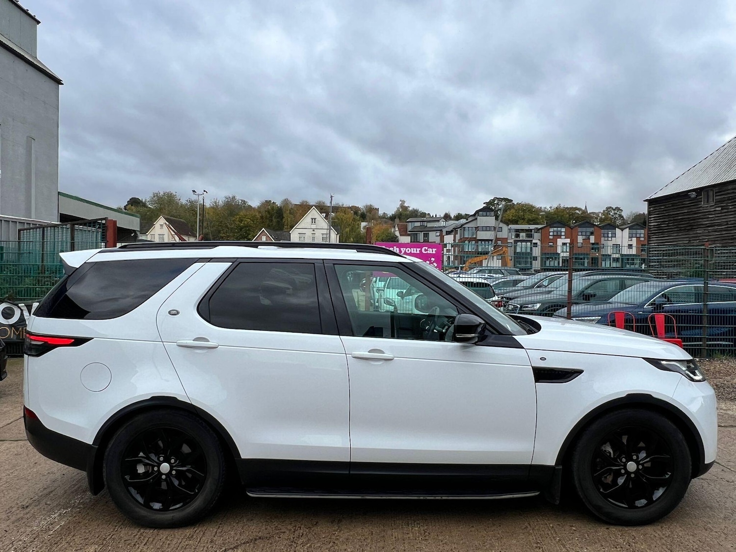 Used Land Rover Discovery 2018 for sale - 76433291: Photo 3