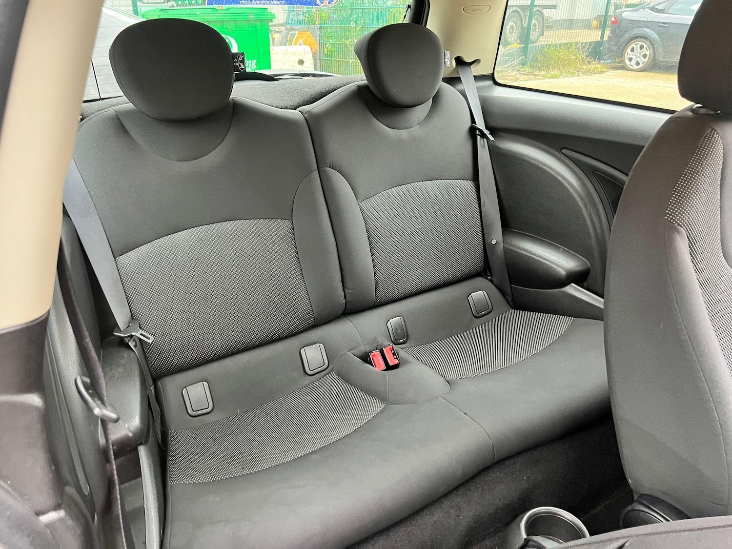 Used MINI Hatch 2011 for sale - 76472952: Photo 16