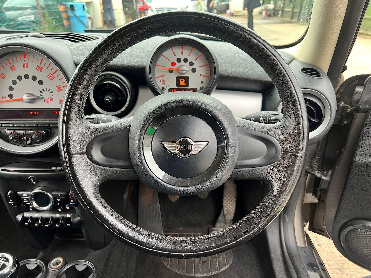 Used MINI Hatch 2011 for sale - 76472952: Photo 17