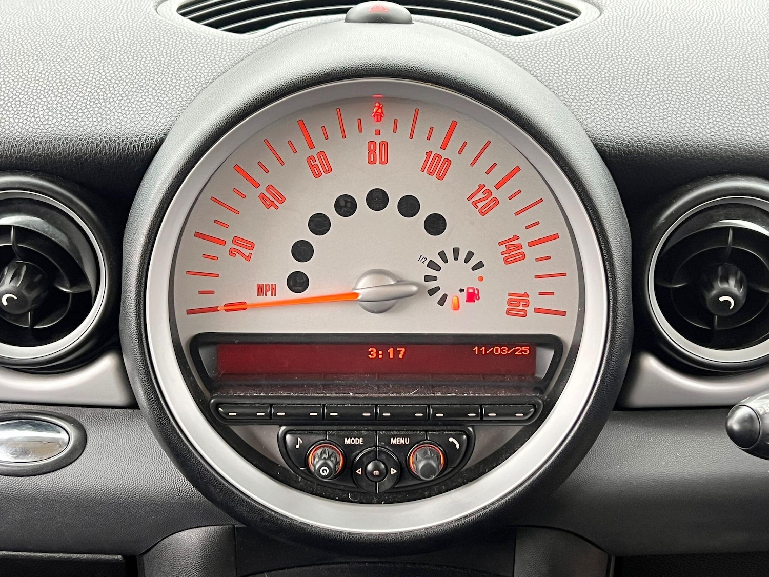 Used MINI Hatch 2011 for sale - 76472952: Photo 19