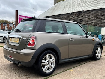 Used MINI Hatch 2011 for sale - 76472952: Photo