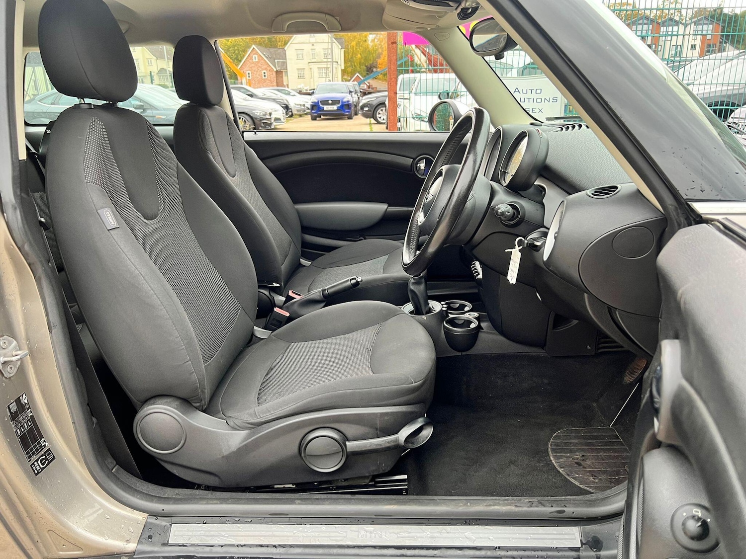 Used MINI Hatch 2011 for sale - 76472952: Photo 9