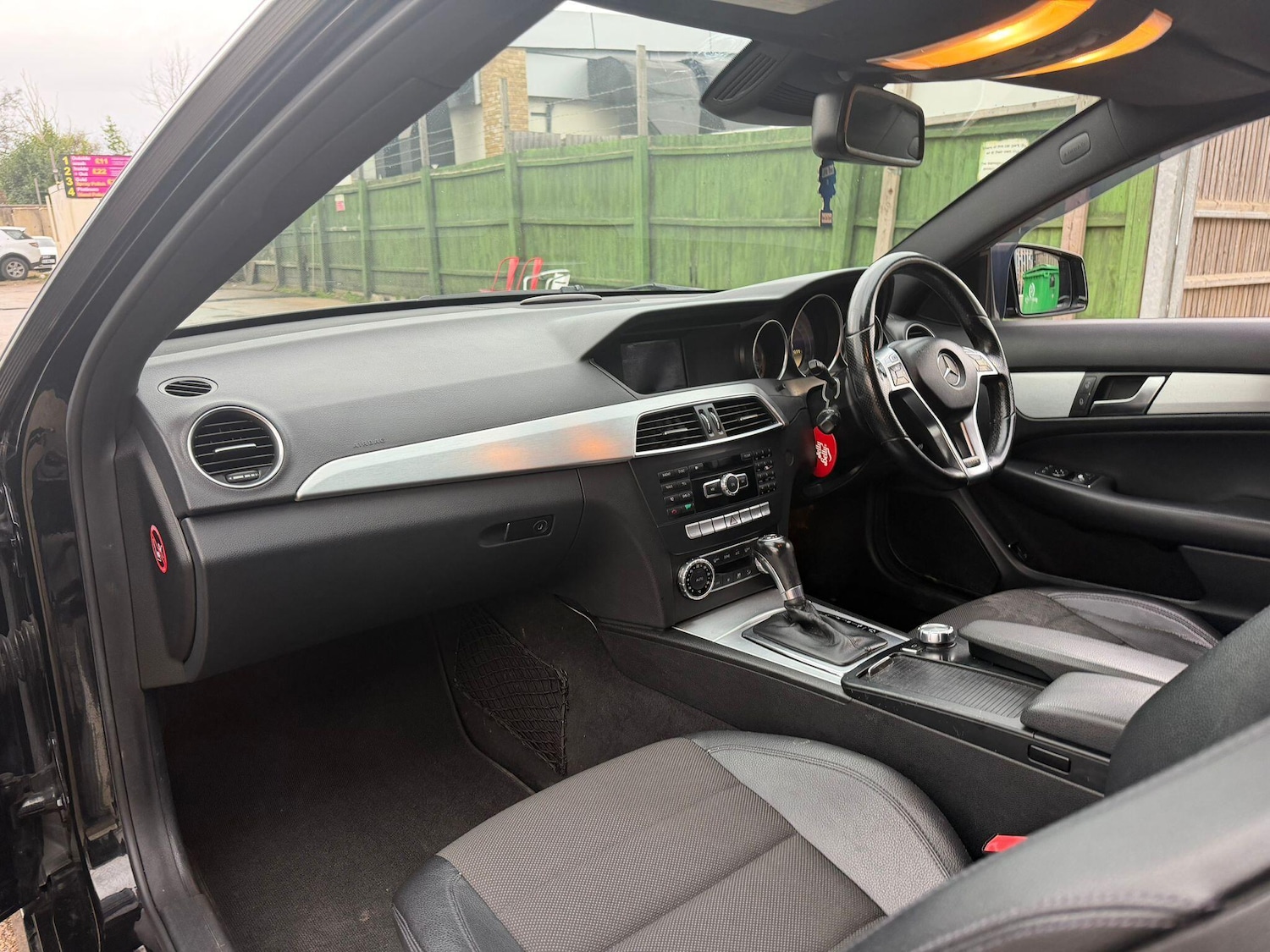 Used Mercedes-Benz C Class for sale - 76964844: Photo 14