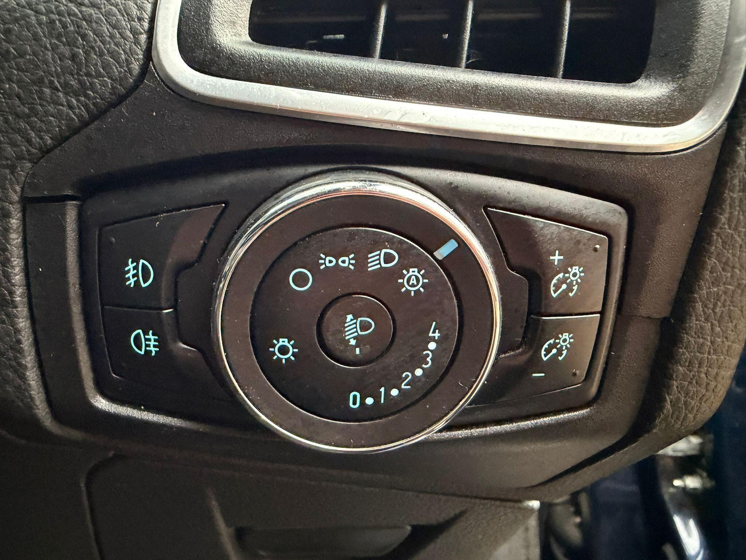 Used Ford Focus 2012 for sale - 76997185: Photo 26