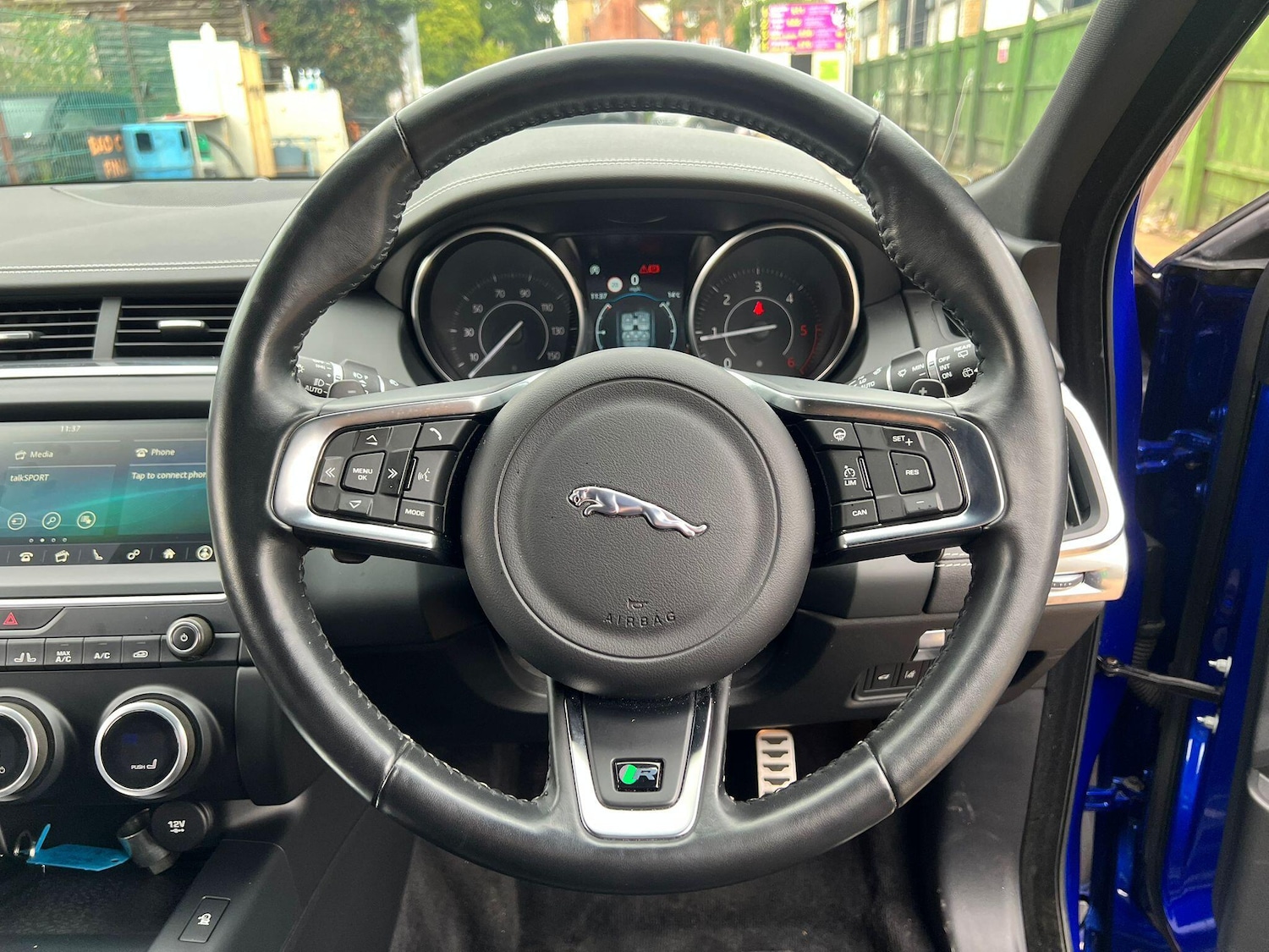 Used Jaguar E-Pace 2018 for sale - 76433146: Photo 27