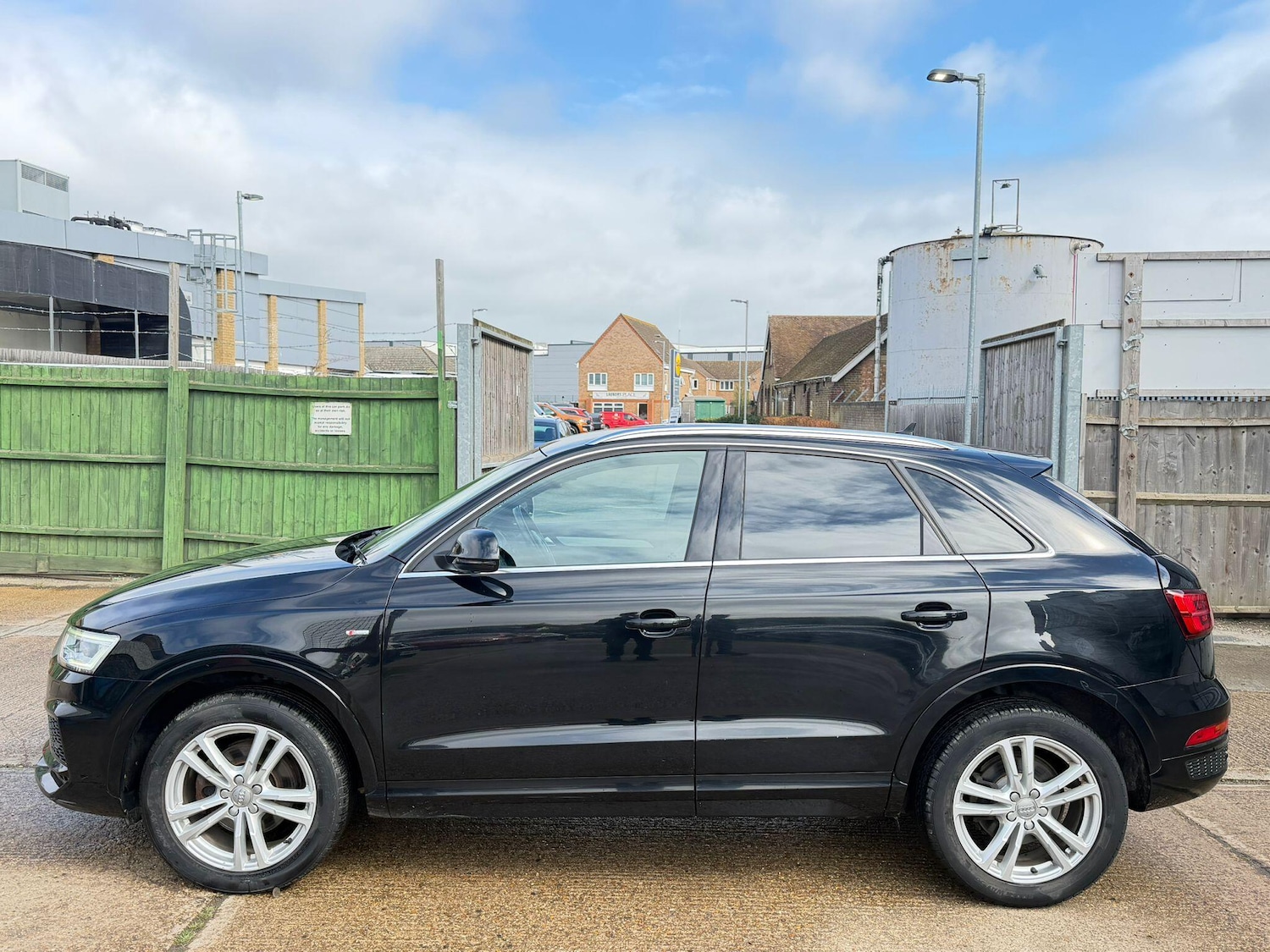 Used Audi Q3 2017 for sale - 78100971: Photo 3