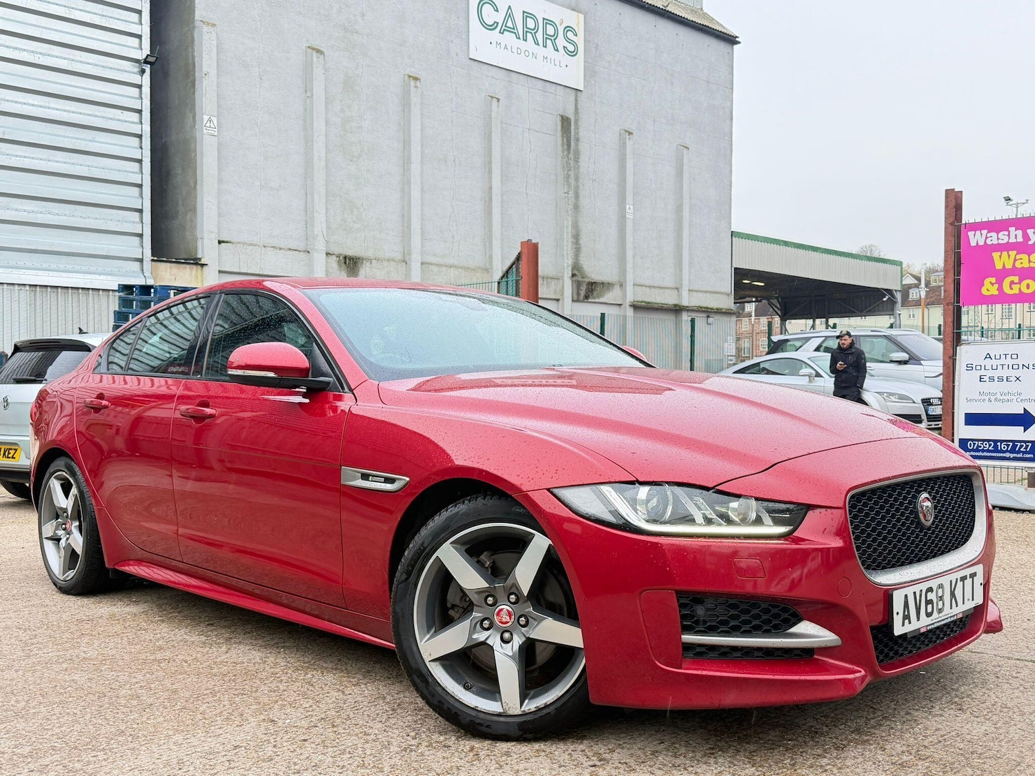 Used Jaguar XE 2018 for sale - 77646295: Photo 1