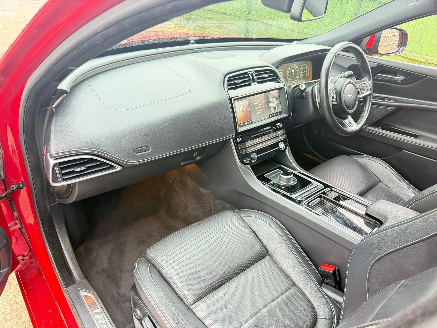 Used Jaguar XE 2018 for sale - 77646295: Photo 29