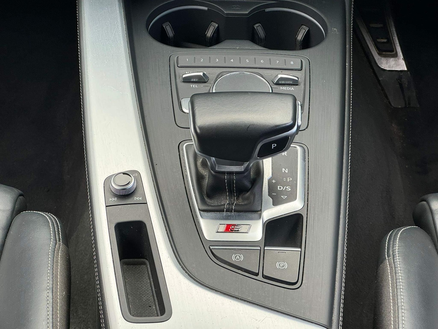 Vehicle 28