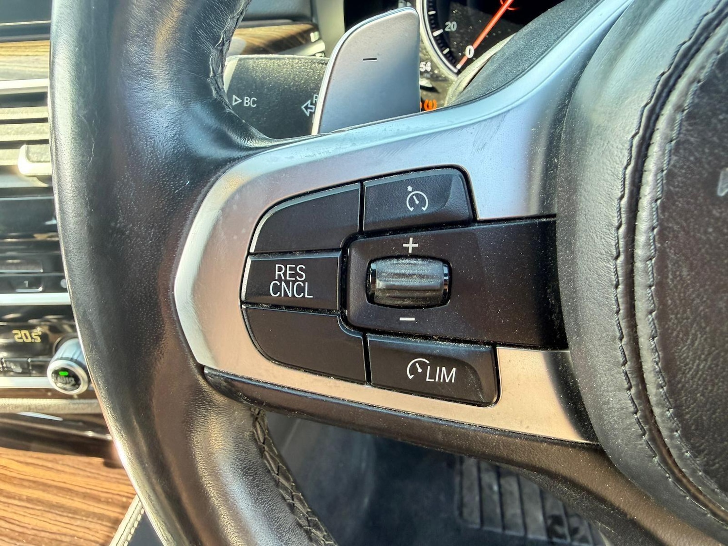 Used BMW 5 Series 2017 for sale - 77769174: Photo 27