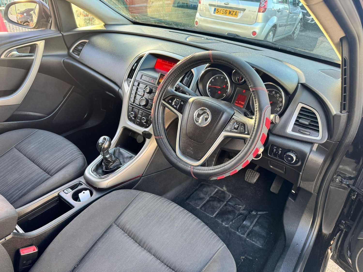 Used Vauxhall Astra 2011 for sale - 76620497: Photo 11