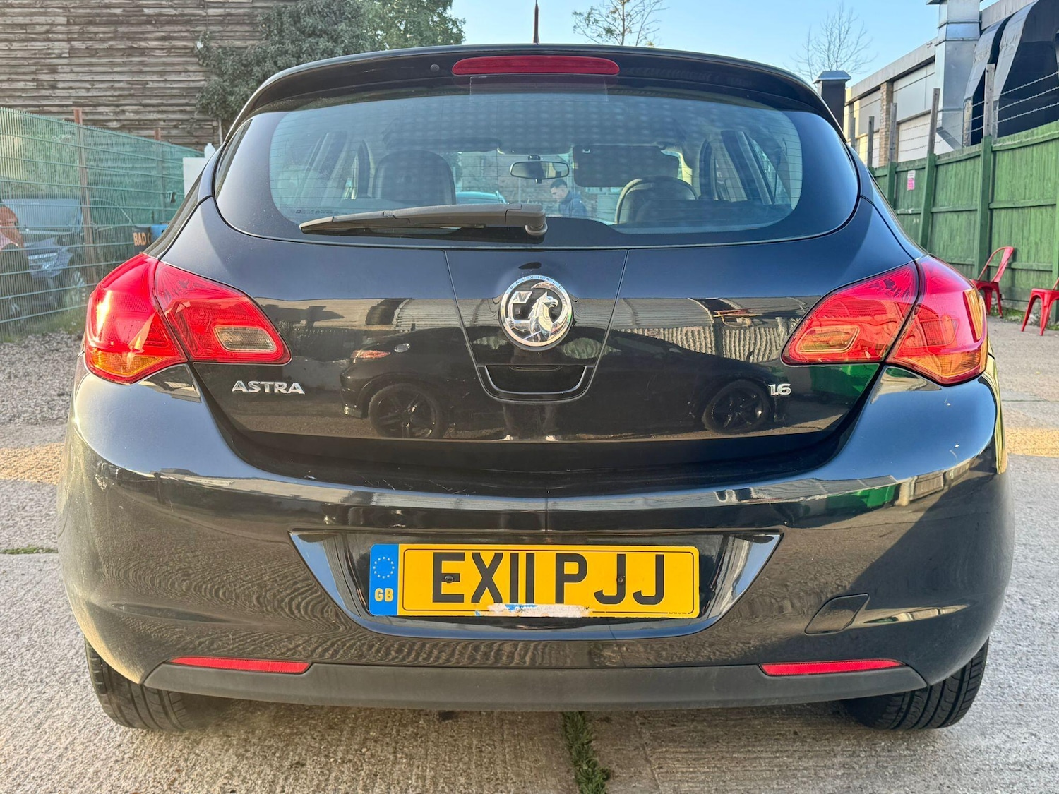 Used Vauxhall Astra 2011 for sale - 76620497: Photo 4