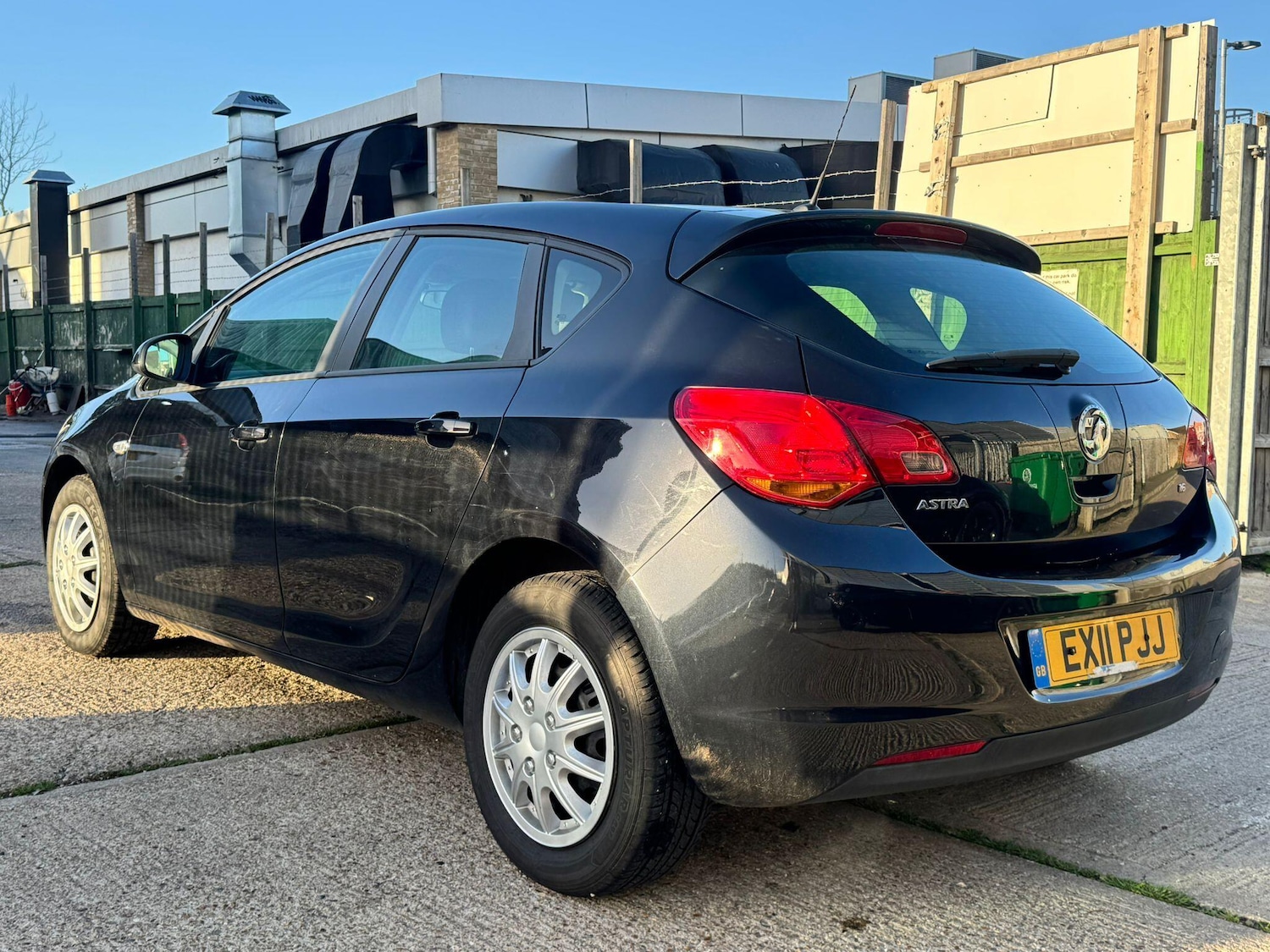 Used Vauxhall Astra 2011 for sale - 76620497: Photo 5