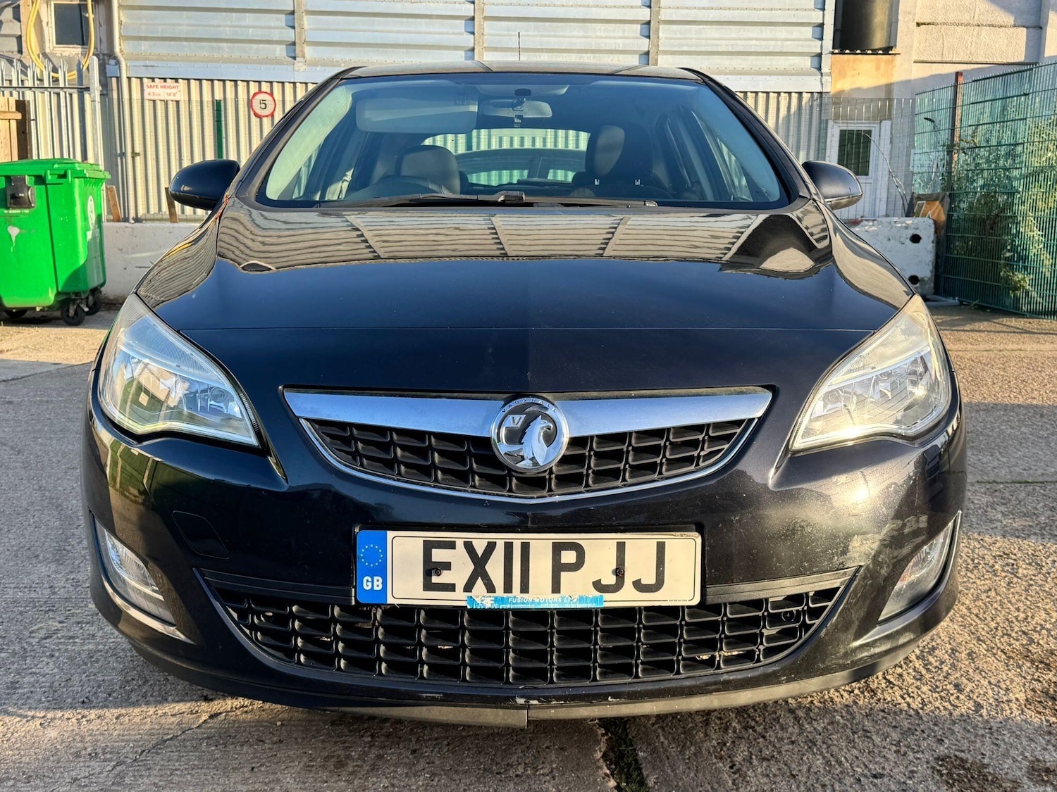 Used Vauxhall Astra 2011 for sale - 76620497: Photo 8