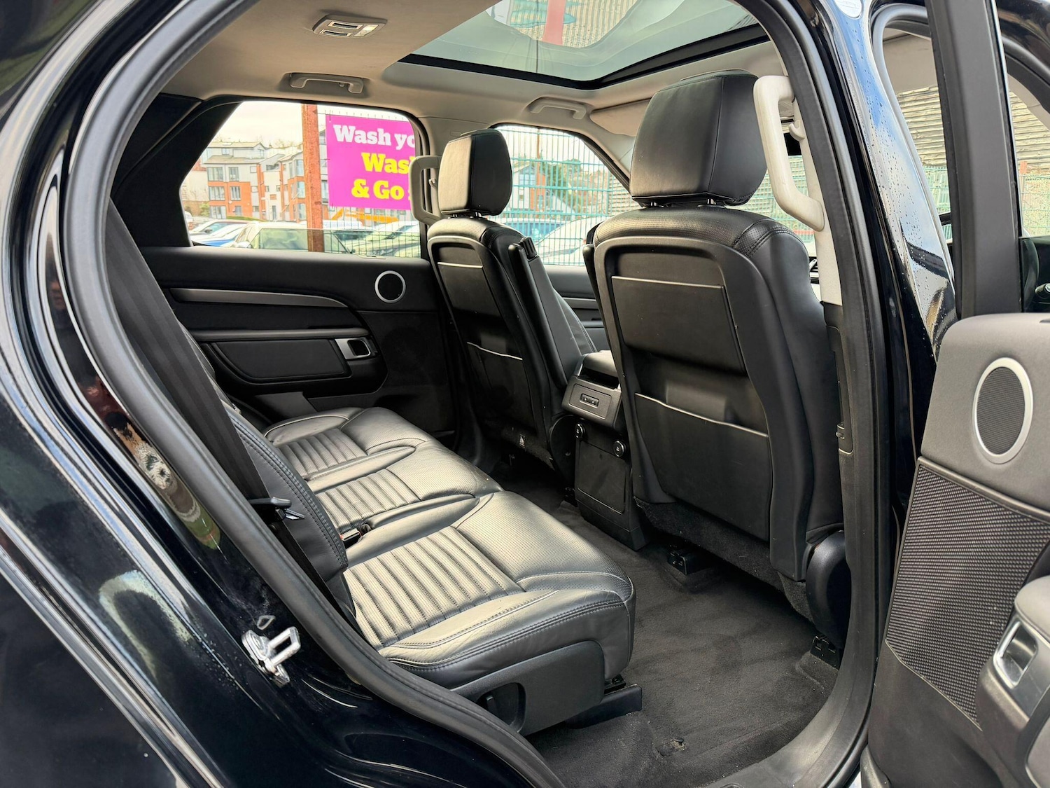 Used Land Rover Discovery 2018 for sale - 77130984: Photo 23